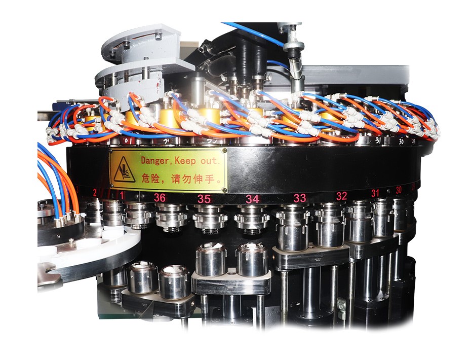 晶品全自动制盖机产品.jpg 晶品全自动制盖机产品.jpg